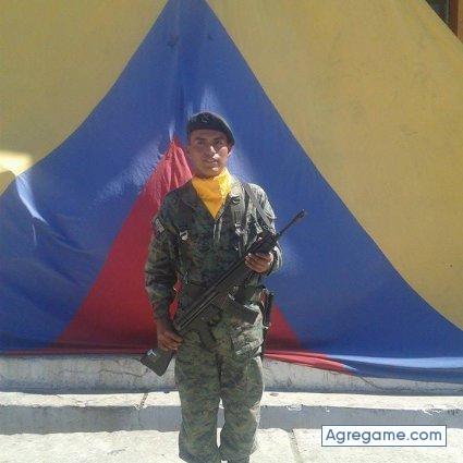 juanca_96 chico soltero en Santo Domingo De Los Colorados