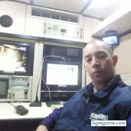 Alanportillo chico soltero en Rufino