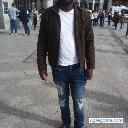 Mitterrand chico soltero en Alovera