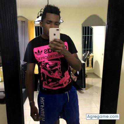 Luisjotajota chico soltero en Amityville