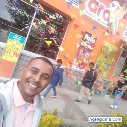 Omarmartinezl chico soltero en Suaza