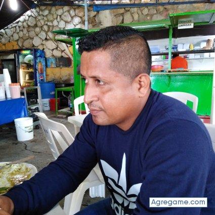 benjatorres chico soltero en Santa María Zacatepec