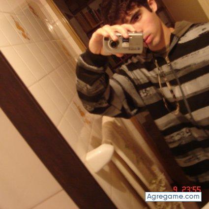 EzeNight chico soltero en Quilmes