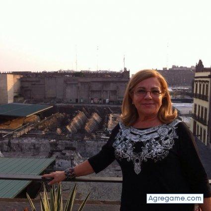 victoriaes chica soltera en Cantalejo