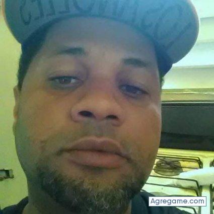 charlese chico soltero en Santiago De Los Caballeros