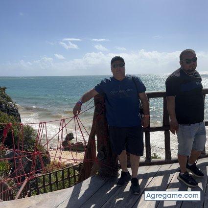 Rommeli chico separado en Bloomfield