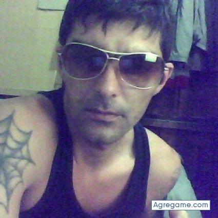 dinoalbano chico soltero en Los Cardales