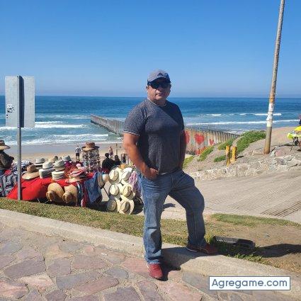 MarcoVin1966 chico separado en Newark