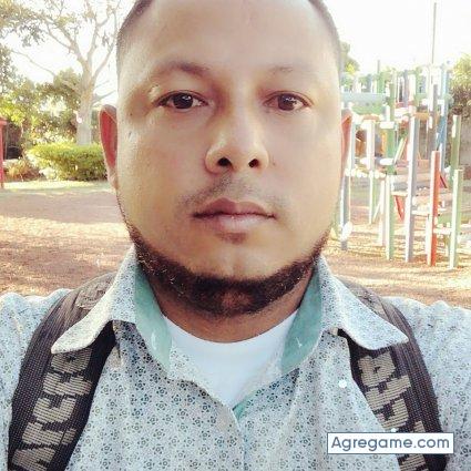 Miguelvallecillo chico soltero en Poás