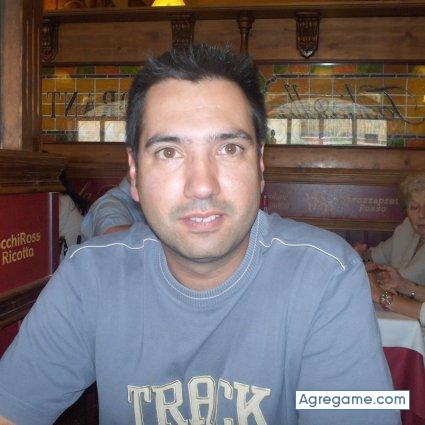 farahon chico separado en Terrassa