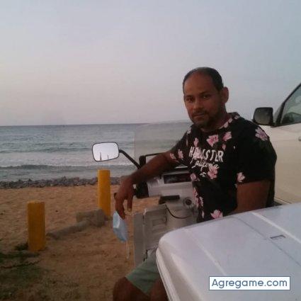 Ryr123 chico separado en Las Terrenas