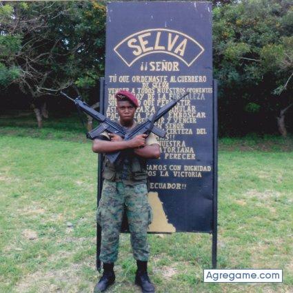 lafer chico soltero en Muisne