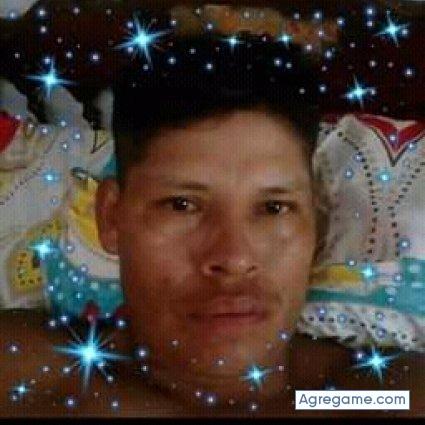 Xhalito chico soltero en Tembladera