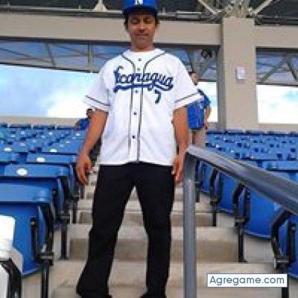 danielantonio8021 chico soltero en Sabana Grande