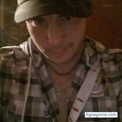 Jonathan1234512345 chico soltero en Banfield