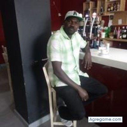 aboridial chico soltero en Autol