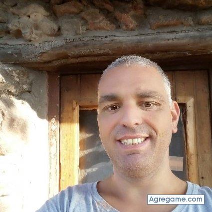 tropi32 chico divorciado en Olesa de montserrat