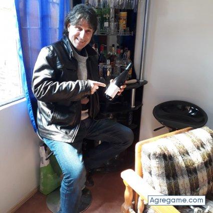 Ogumdasmata chico soltero en Pando