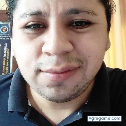 Yovany29 chico soltero en Santa Cruz De La Sierra