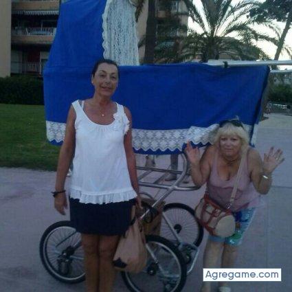 toniv chica soltera en Sitges