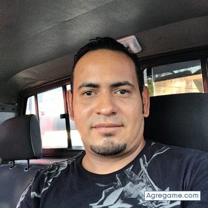 Cargaona81 chico soltero en León