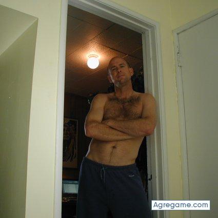 rishi chico soltero en Miami