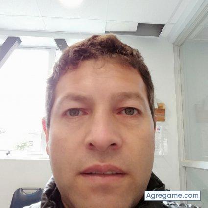 Sebitlon chico soltero en Cañete