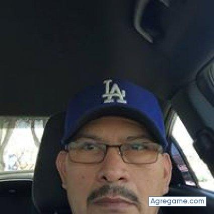 cornelioruiz chico soltero en Pacoima