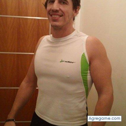 mike3255 chico separado en San Diego