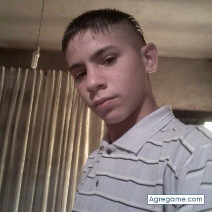 agregameemiliano chico soltero en Isidro Casanova