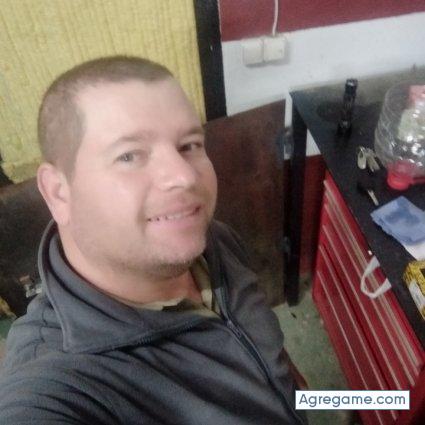 Carlin1986 chico soltero en Cáceres