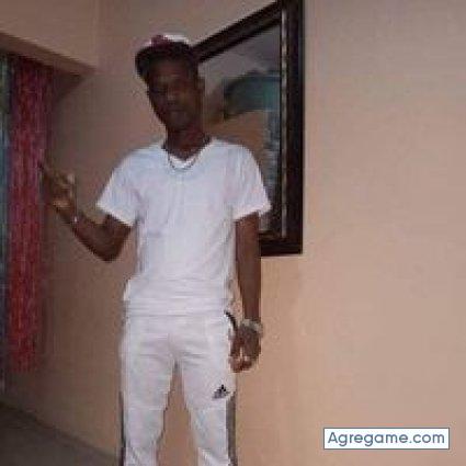 jhonnyomeux chico soltero en Villa González