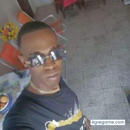 pimpinelabufoncit- chico soltero en Chile Santiago De Cuba