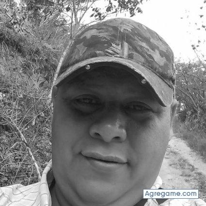 Ciborth chico soltero en San Lorenzo Valle