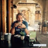 Manologusano chico separado en Zaragoza