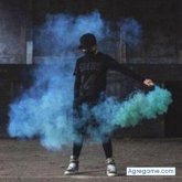 Estudiante. Busco chatear. Mujeres.