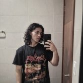 Busco mujeres de 18 a 30 años.