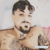 A una mujer simpatíca. Mido 1,80 , soy