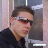 Tecnico. Busco ligar. Lo que surja.