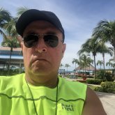 Busco pareja. Mujeres solteras. Sencillo