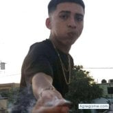 Trabajo. Busco ligar. Chicas. Callado y