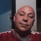 Busco conocer gente. Deseo conocer una