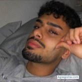 Estudiante. Busco ligar. A women that