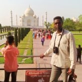 Una compañera que anime los años y mi