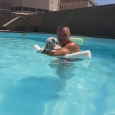 Empleado. Mujeres entre 35 a 60. Casado