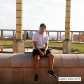 Estudiante. Busco conocer gente. Amigas.