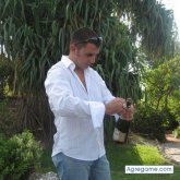 liber chico divorciado en Hallandale Beach