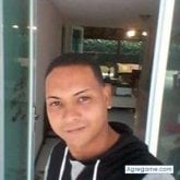 Busco pareja. Chicas. Simpatico.