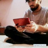 SerjOspov chico soltero en Grand Bourg