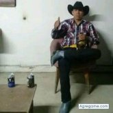 Busco pareja. Amistades. Humilde.